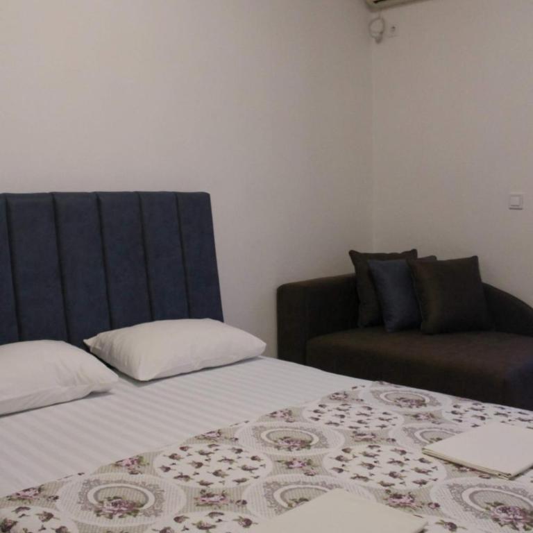 Apartments Mar - Dvokrevetna Soba sa Bračnim Krevetom i Balkonom (2 Odrasle Osobe + 1 Dete) - 11