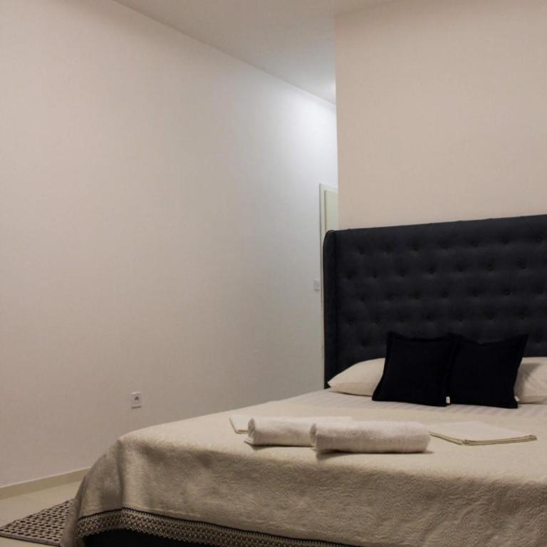 Apartments Mar - Dvokrevetna Soba sa Bračnim Krevetom i Balkonom (2 Odrasle Osobe + 1 Dete) - 4