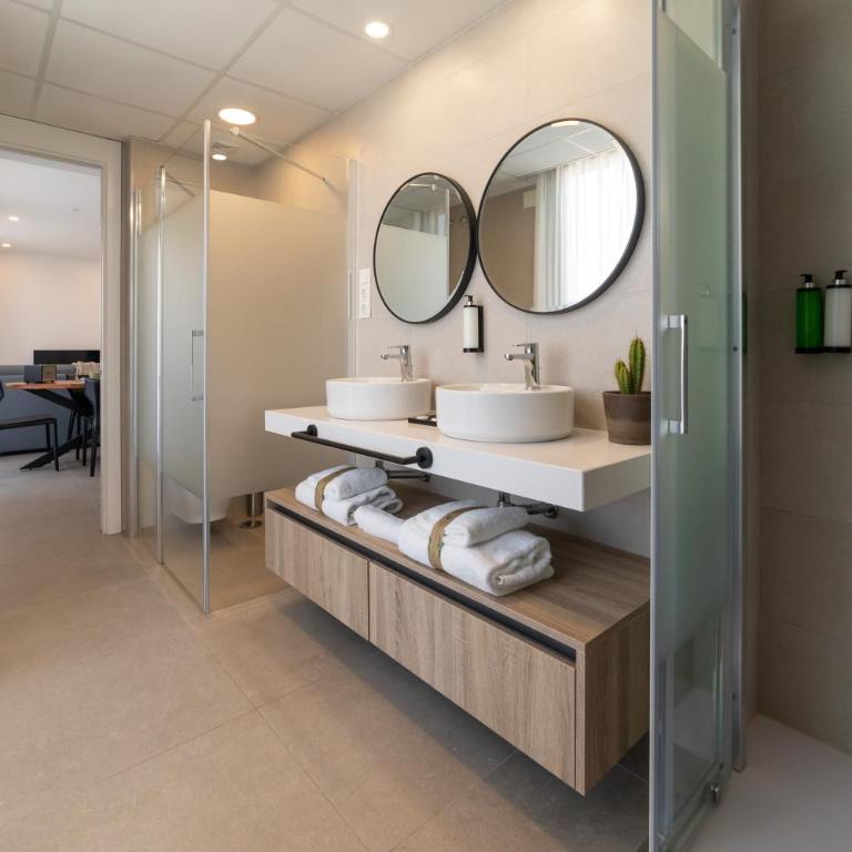 Alidreams Lola Center Apartamentos - Superior Apartment - 12