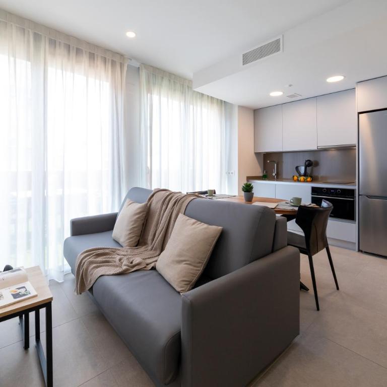 Alidreams Lola Center Apartamentos - Penthouse Apartment - 12
