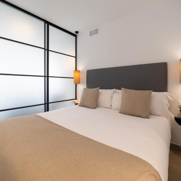 Alidreams Lola Center Apartamentos - Penthouse Apartment - 27