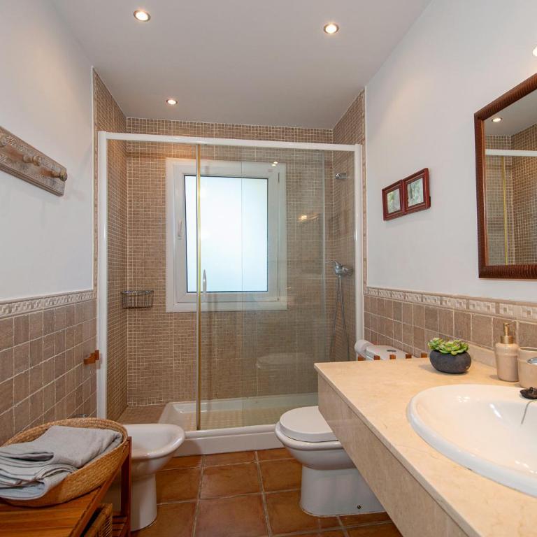 Lovely villa with jacuzzi and heated pool - Villa con piscina privada - 23