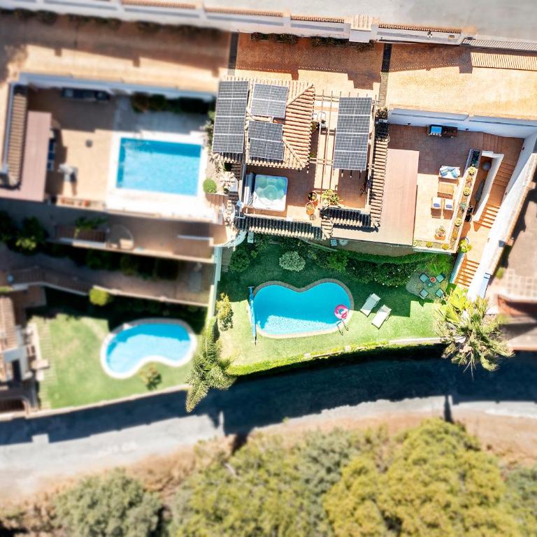 Lovely villa with jacuzzi and heated pool - Villa con piscina privada - 26