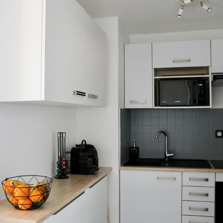 Port-Fréjus, LE CONSUL, appartement 2 pièces climatisé, terrasse & parking - Appartamento con 1 Camera da Letto - 10