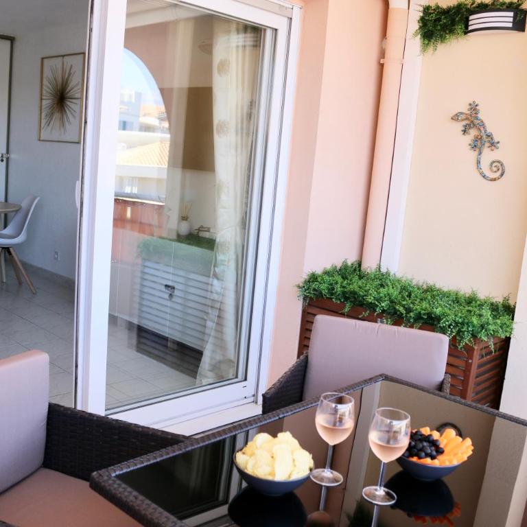 Port-Fréjus, LE CONSUL, appartement 2 pièces climatisé, terrasse & parking - Appartamento con 1 Camera da Letto - 3