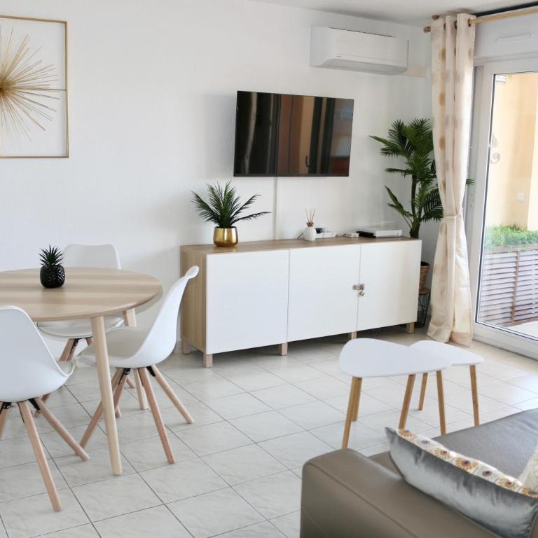 Port-Fréjus, LE CONSUL, appartement 2 pièces climatisé, terrasse & parking - Appartamento con 1 Camera da Letto - 5