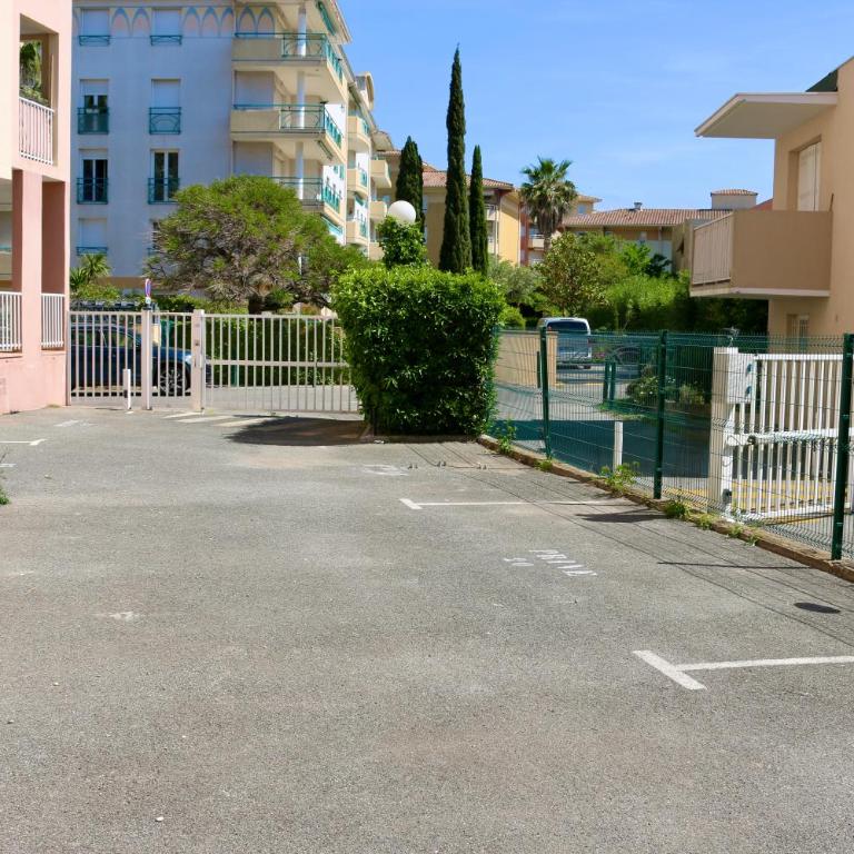 Port-Fréjus, LE CONSUL, appartement 2 pièces climatisé, terrasse & parking - Appartamento con 1 Camera da Letto - 18