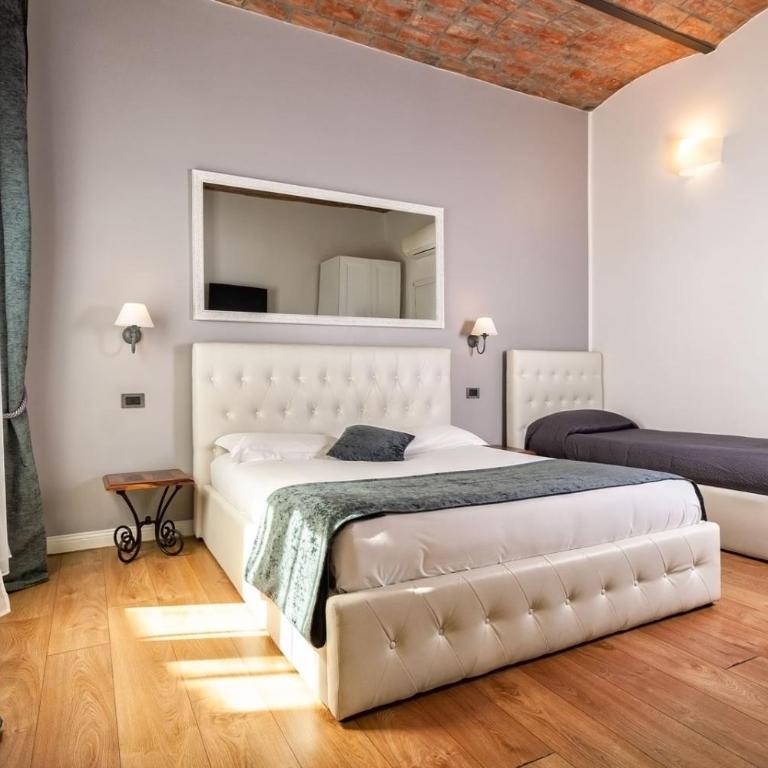 Casa Bolognetti - Comfort Dreibettzimmer mit Dusche - 4