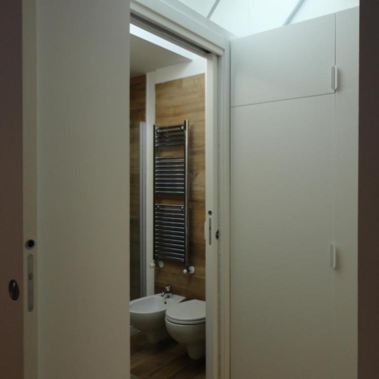 CASA KLIMT vicinissima al mare parcheggio privato gratuito se disponibile - Two-Bedroom Apartment - 19