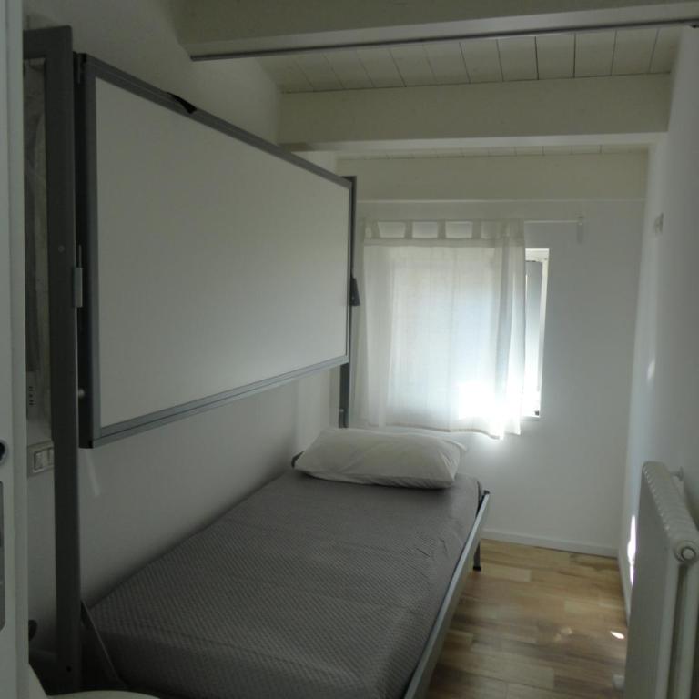CASA KLIMT vicinissima al mare parcheggio privato gratuito se disponibile - Two-Bedroom Apartment - 18