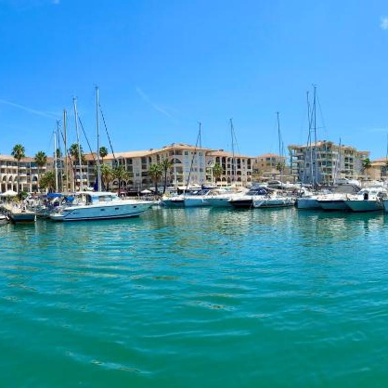 Port-Fréjus, LE CONSUL, appartement 2 pièces climatisé, terrasse & parking - Appartamento con 1 Camera da Letto - 75
