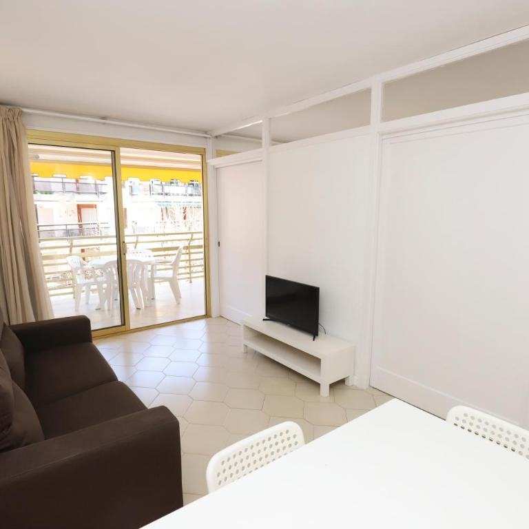 DIFERENTFLATS Novelty - Apartamento de 1 dormitorio con vistas a la ciudad - 10