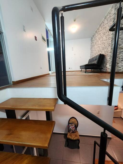 R&M Apartament - Three-Bedroom Apartment - 17