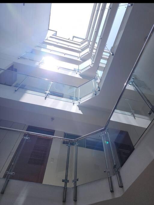 R&M Apartament - Three-Bedroom Apartment - 19
