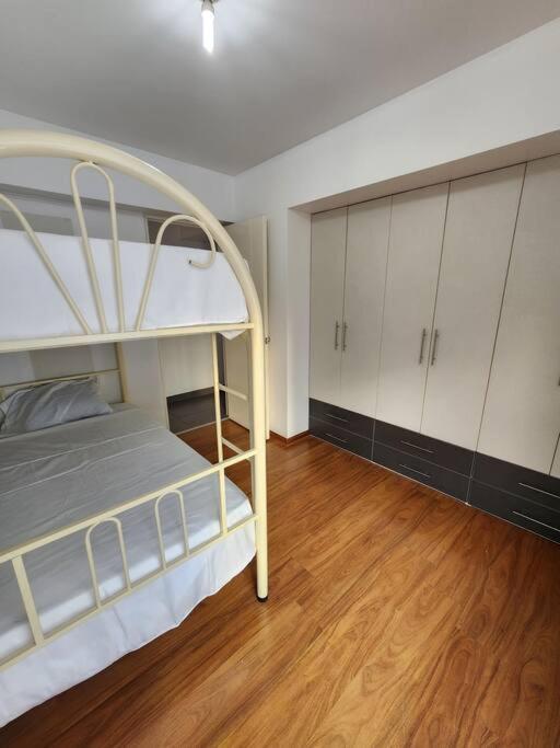 R&M Apartament - Three-Bedroom Apartment - 25