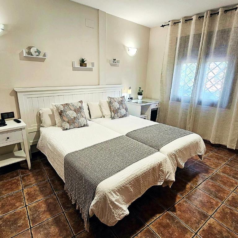 Hotel Medina de Toledo - Habitación Doble - 2 camas - 11