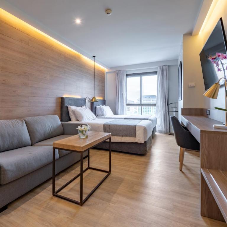 Espahotel Plaza de España - Premium Studio mit Doppelbett - 4
