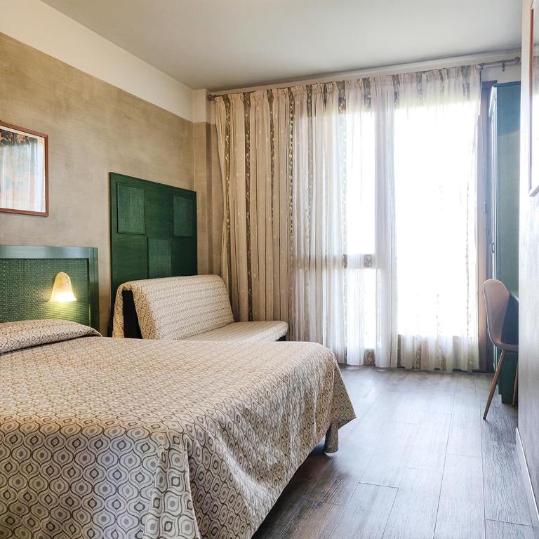 Hotel Castello S. Antonio - Camera Familiare con Vista Lago - Dependance - 10