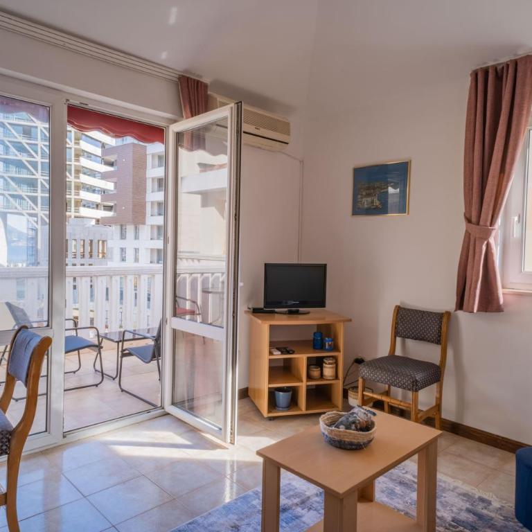 Villa Maxima Budva - Superior Apartman - 12