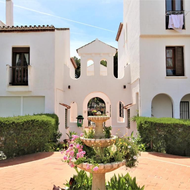 Estepona East Penthouse Apartment SYLVIA - Two-Bedroom Apartment - 24