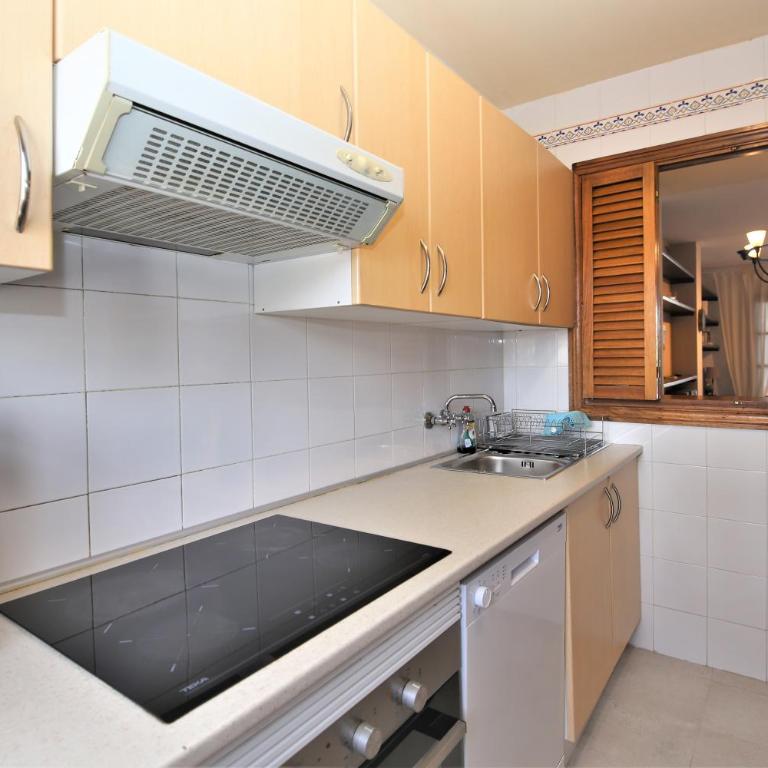 Estepona East Penthouse Apartment SYLVIA - Two-Bedroom Apartment - 15