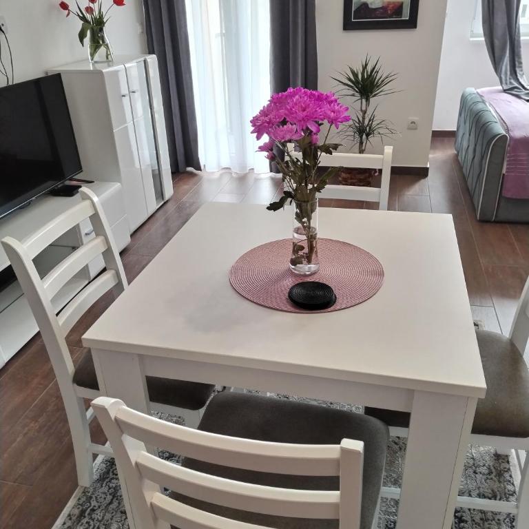 Apartman 007 - One-Bedroom Apartment - 4