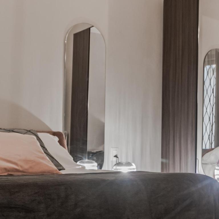 Como City Center - White Lotus Luxury Suites - Two-Bedroom Apartment - 33