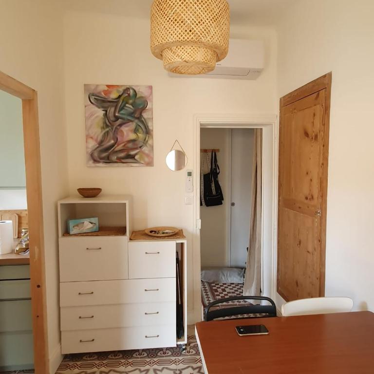 Cocon lumineux & authentique - Palais des Papes - Apartment mit 1 Schlafzimmer - 10