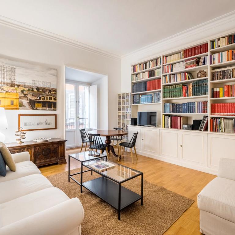 Maison Regola, Styilish Apt in Campo De Fiori - Appartamento con 3 Camere da Letto - 1