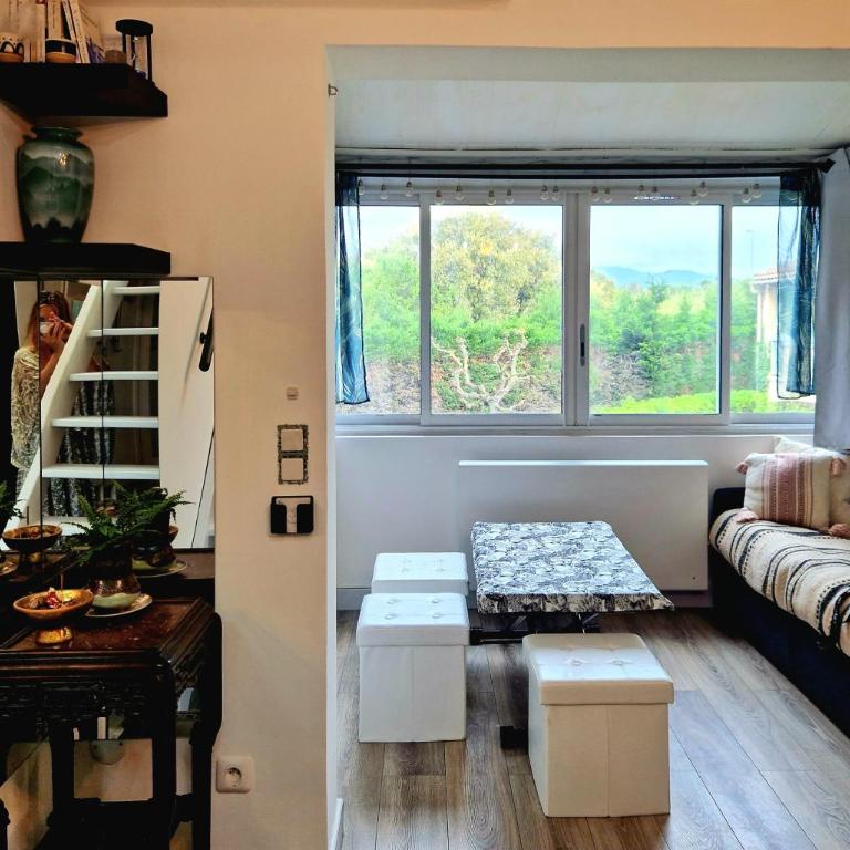 Studio mezzanine entier à 5min de la plage et de St tropez - Appartement 1 Chambre - 12