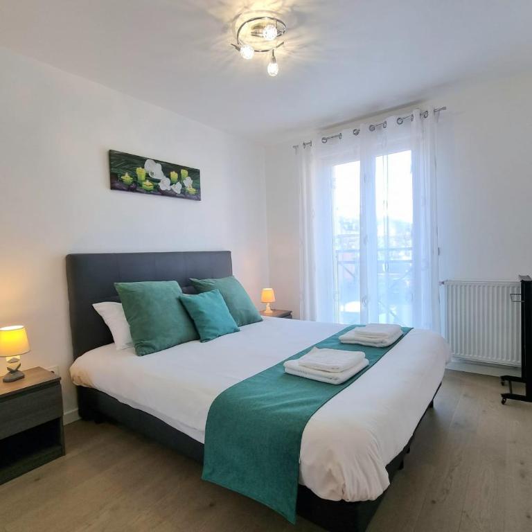 Chez Lou et Dan 4P apartment with balcony elevator and secure parking - Appartement - 17