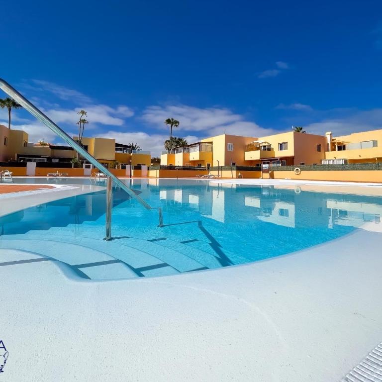 B-Rent Los Delfines Casa Nina - Apartamento con vistas a la piscina - 13