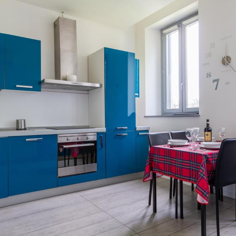 LUX Apartment Milano Metro M2 - Appartamento con 2 Camere da Letto - 2