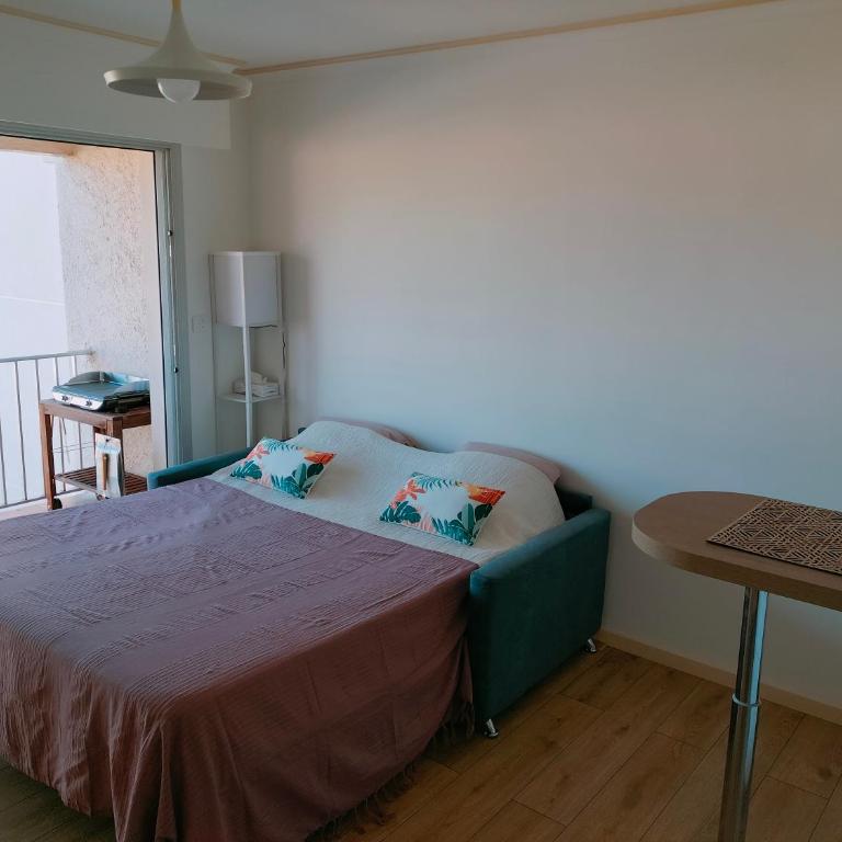 Six Fours les Plages - Le Brusc - Studio vue mer, climatisé - Monolocale con Divano-Letto - 8