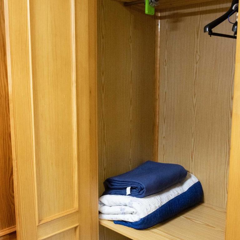 APARTAMENTOS PALASIET - Estudio - 63