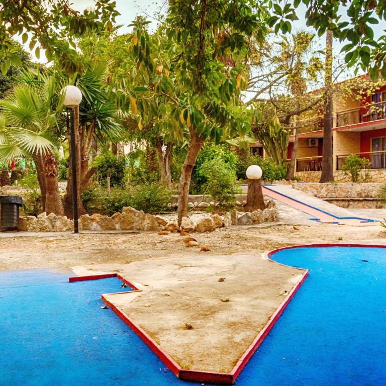 APARTAMENTOS PALASIET - Estudio - 56