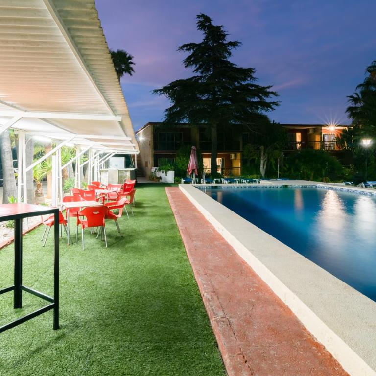 APARTAMENTOS PALASIET - Estudio - 75