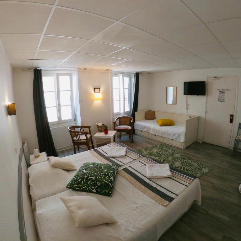 Le Petit Hôtel - Chambre Triple - 2