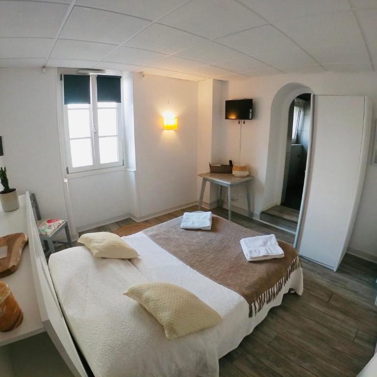 Le Petit Hôtel - Chambre Double - 6