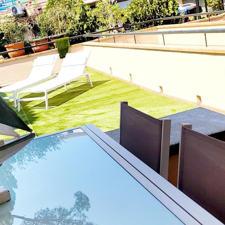 Precioso Apartamento Reformado en 1ra Linea de Mar sin vistas - Apartamento de 2 dormitorios - 1