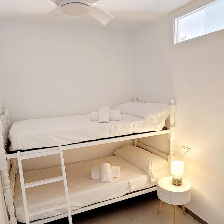 Precioso Apartamento Reformado en 1ra Linea de Mar sin vistas - Apartamento de 2 dormitorios - 8