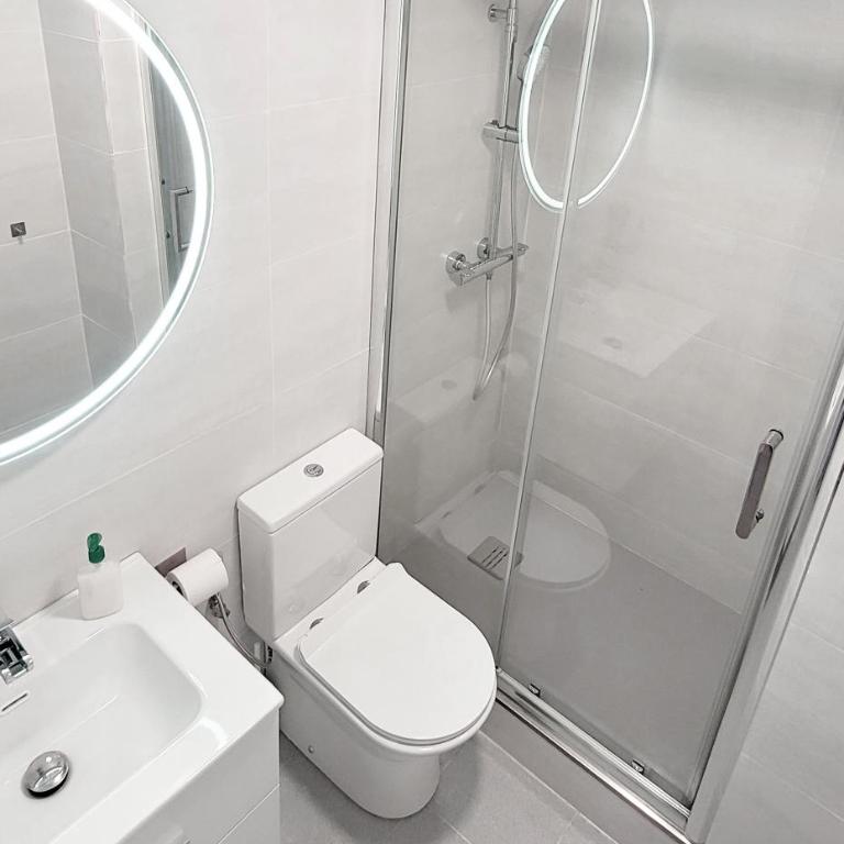 Precioso Apartamento Reformado en 1ra Linea de Mar sin vistas - Apartamento de 2 dormitorios - 9