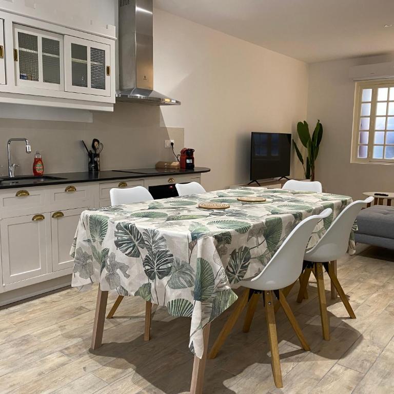 Maison 6 personnes-clim-WIFI-Proche Centre Ville - Casa con 3 Camere da Letto - 8