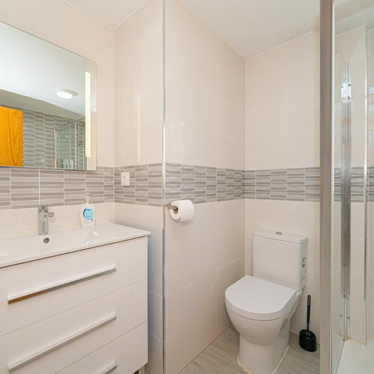 Benidorm Family Vacation - Two-Bedroom Apartment - 27