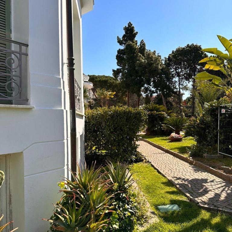 Elegant Sea View Retreat in Historic Villa with Pool - Appartement 2 Chambres - 36