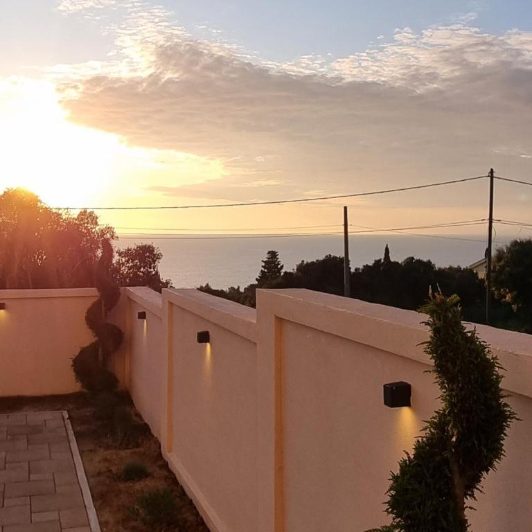 Cold Bay Mansion Luxury Sea View Suites - One-Bedroom Apartment - 21