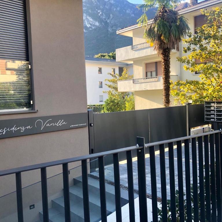 Emma`s Riva-Dream deluxe - sonnige 2-Zimmer-Wohnung mit privatem Parkplatz und Terrasse in Riva del Garda - Appartamento con 1 Camera da Letto - 10