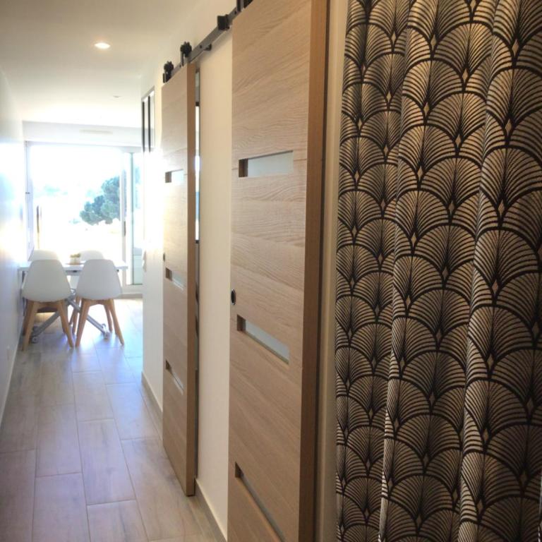 Appartement pieds dans l’eau Vue Mer Bormes Les Mimosas - One-Bedroom Apartment - 14
