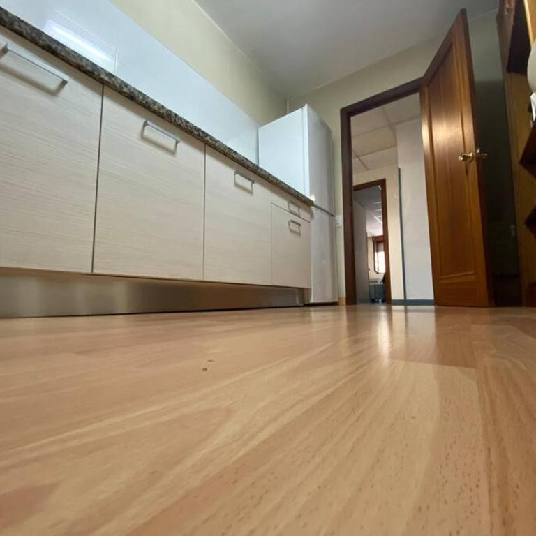 Cómodo apartamento en el centro de Oviedo - Apartamento de 3 dormitorios - 14