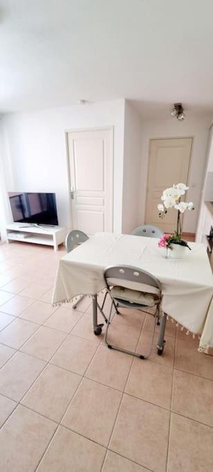 Charmant 2 pieces - Appartement 1 Chambre - 2